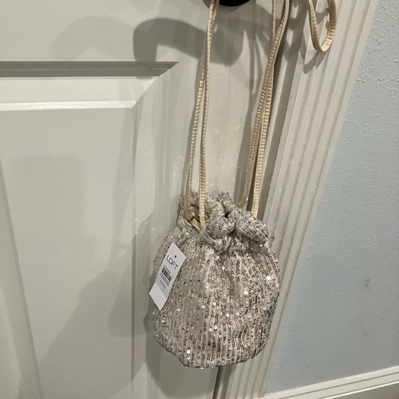 NWT silver sequin drawstring clutch purse - Picture 6 of 6